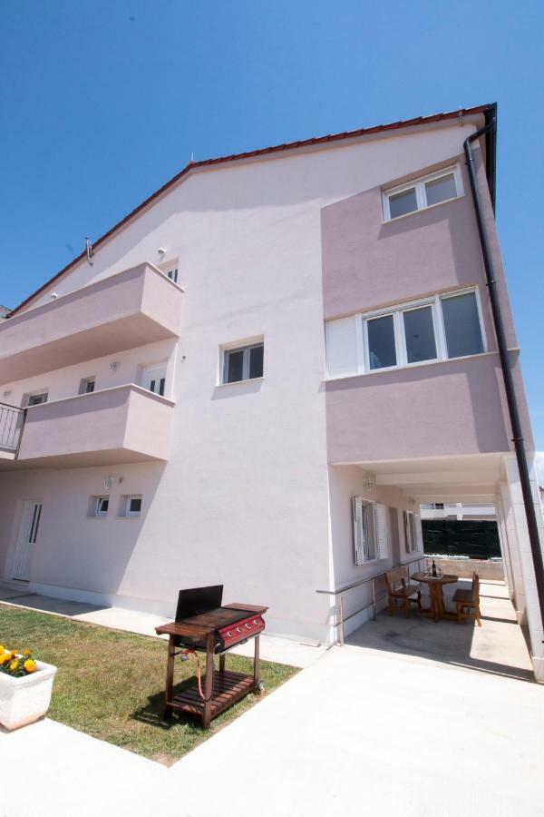Apartments Liber 洛克瓦罗戈兹尼察 外观 照片